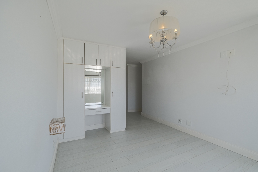 To Let 3 Bedroom Property for Rent in Summerstrand Eastern Cape